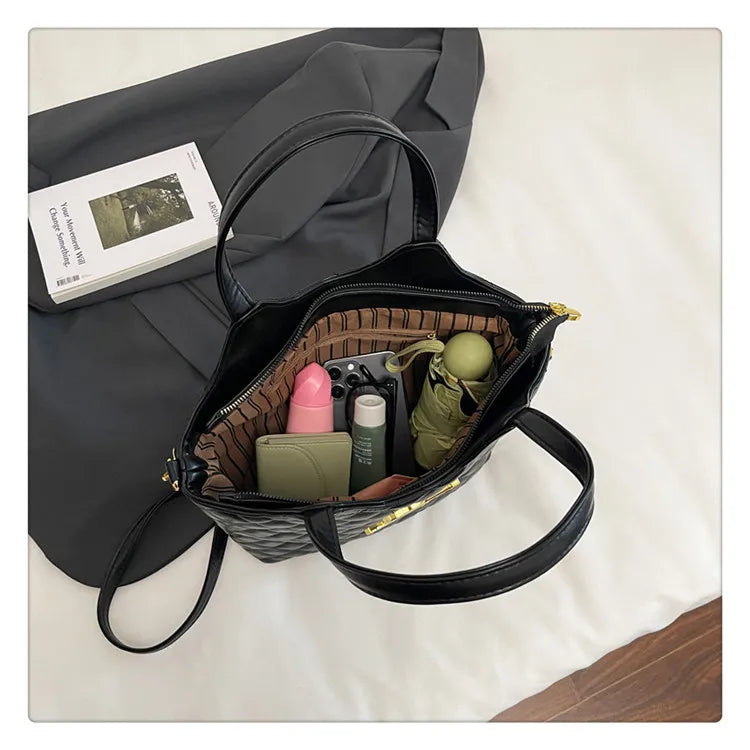 2025 Spring New Style Large Women's Bags, Letter-patterned Large-capacity Tote Bags, Underarm Bags, Fashionable and Versatile