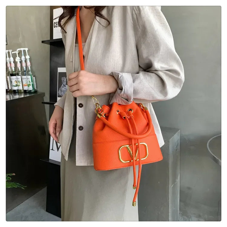 New Arrival Minimalist Tote - 2025 New Clean-Lined Pure Color Design with Spacious Compartment for Commute & Daily Essentials