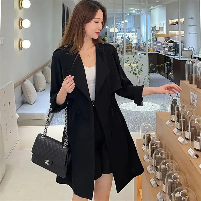 Autumn Windbreaker New Women's Thin Coat Korean Version 2023 Single-Layer Fashion Drawstring Slim Trench Coat Top with 3/4 Sleev