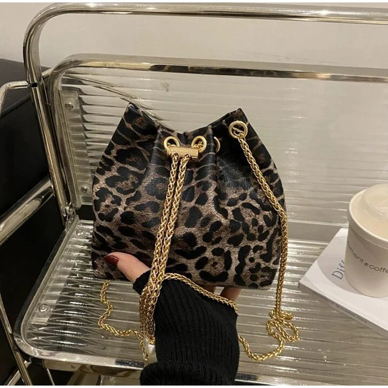 New Leopard Print Bag Fashion Cow Pattern Drawstring Bucket Bag Texture Brand Design Crossbody Bag Lady Versatile Storage Bag