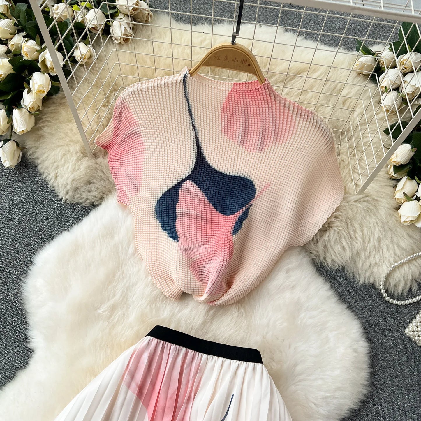 Summer Contrast Color Miyake 2 Pieces Set Women's Short Sleeve High Stretch Pullover Shirt Top+Long Pleated Chiffon Skirt Suit