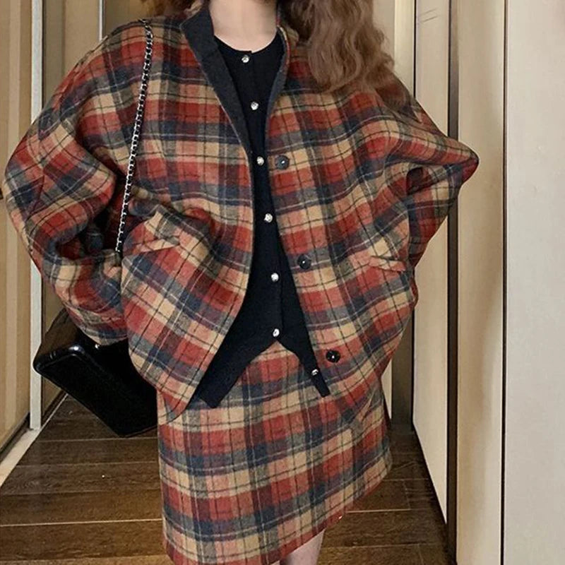 Korean version of the British style striped skirt suit women's autumn 2024 new slim fashion casual coat jacket skirt two-piece.