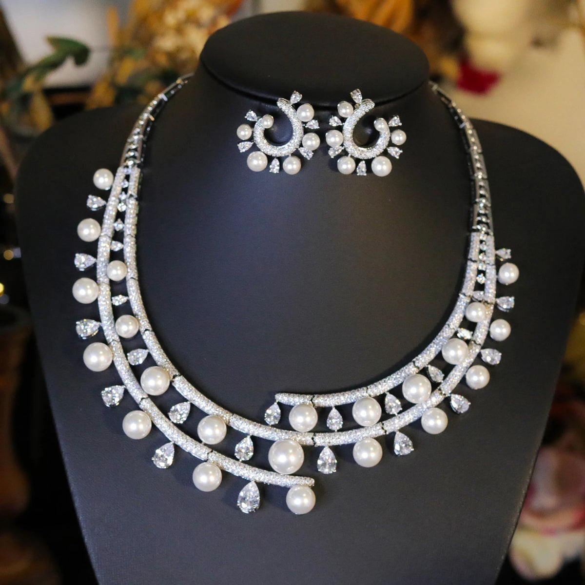 Pearl And Crystal Floral Rhinestone Jewelry Set For Women