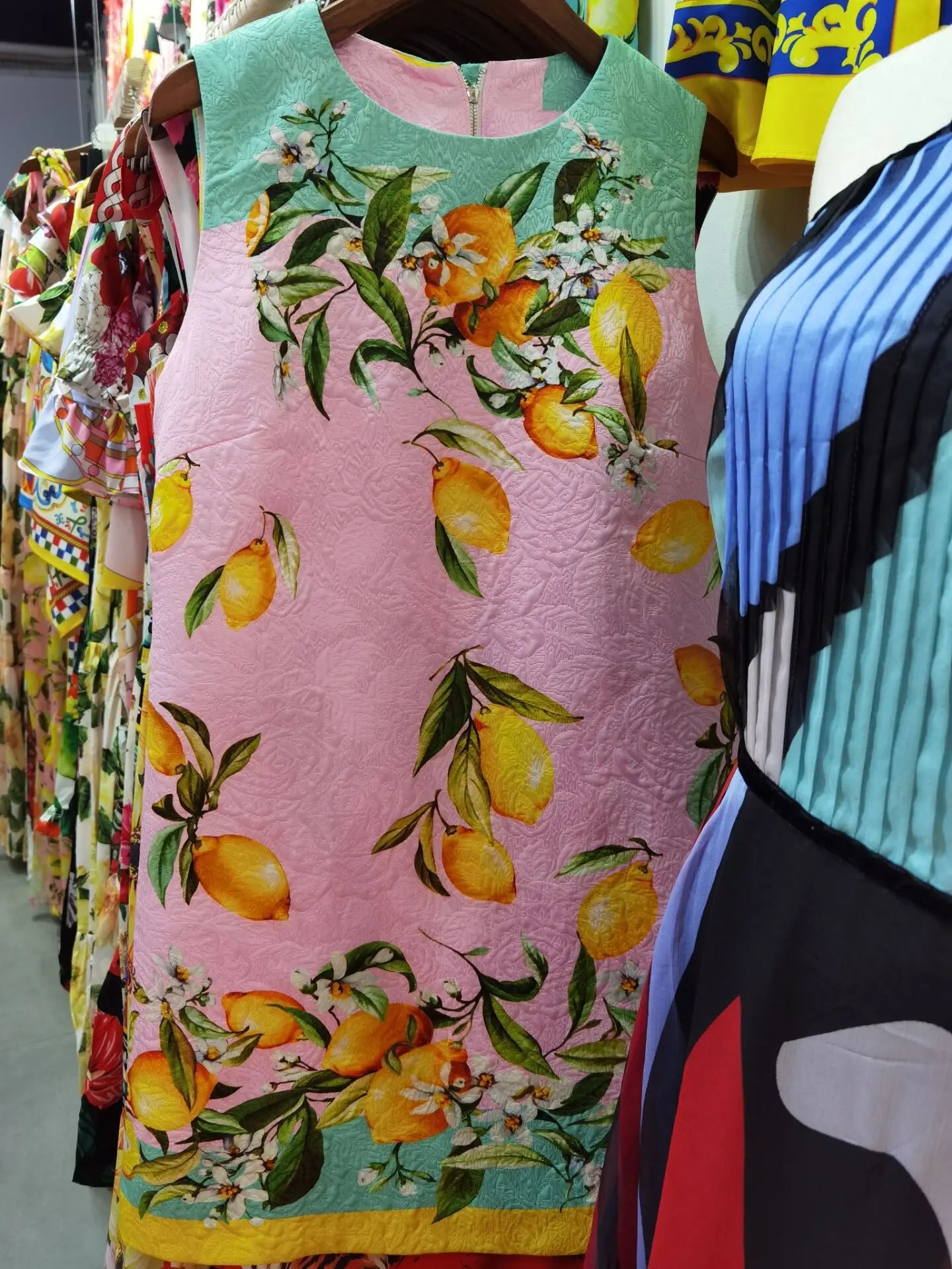 Vintage Jacquard Printed Lemon Vest A-line Dress Summer New Fashion Round Neck Sleeveless Slim Temperament Short Women's Dress
