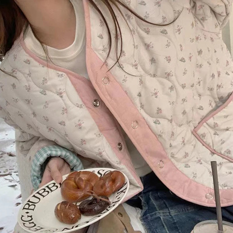 Retro floral small fresh color matching plaid cotton-padded jacket women's autumn and winter plus cotton coats on both sides.