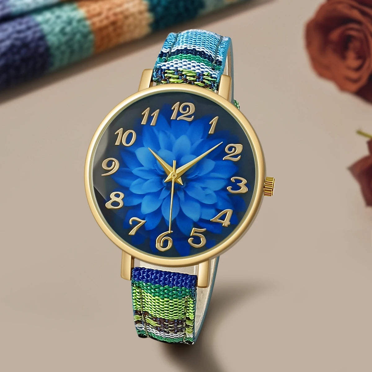 Classic Round Quartz Leather Strap Watch