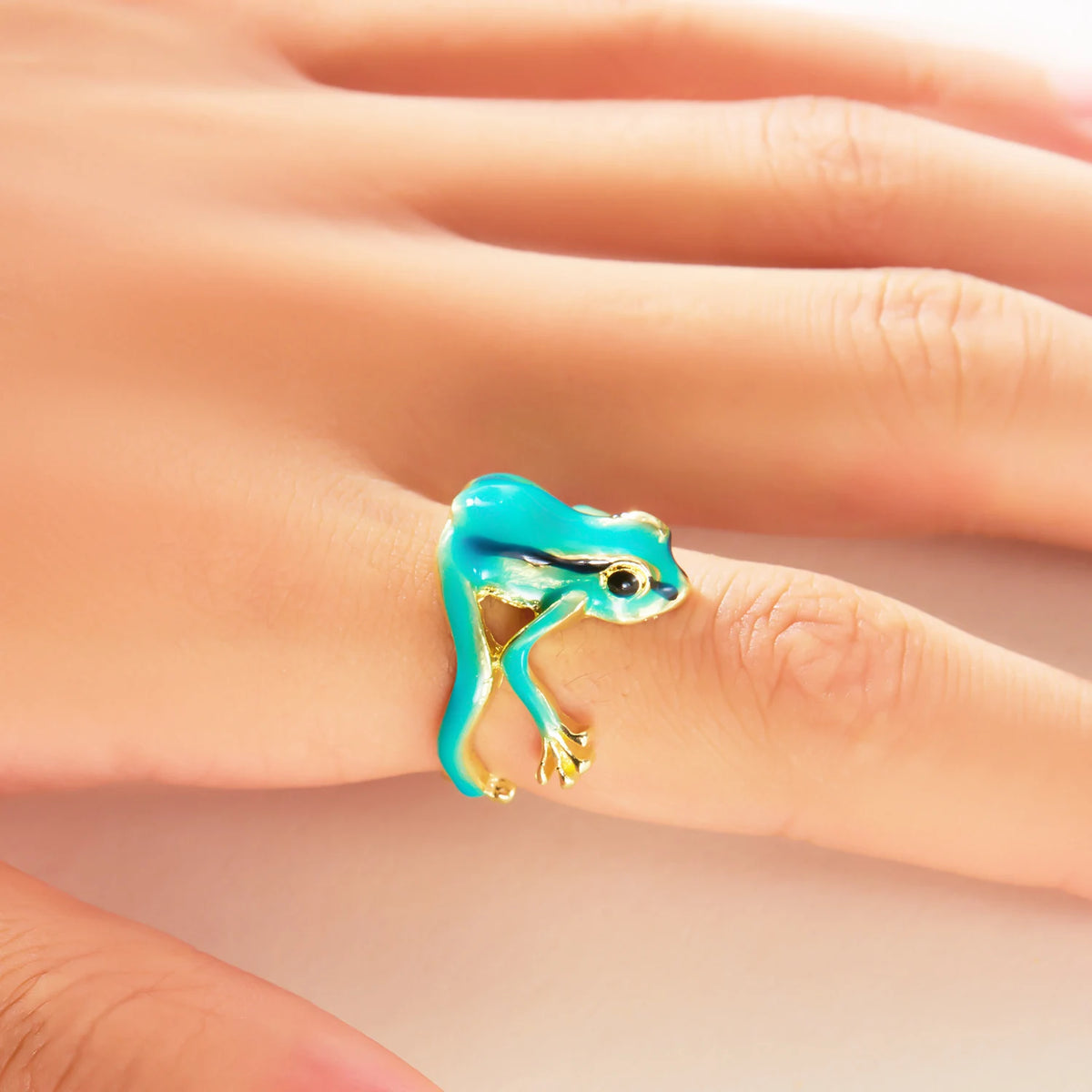 Adjustable Green Tree Frog Ring
