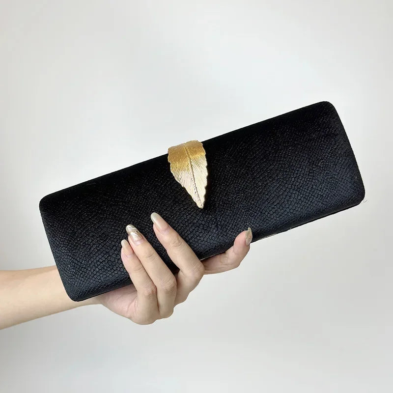 2025 Luxury Velvet Evening Clutch Bag Crystal Leaf Clasp Chain Handheld Purse for Gala Dinners Weddings Cocktail Parties