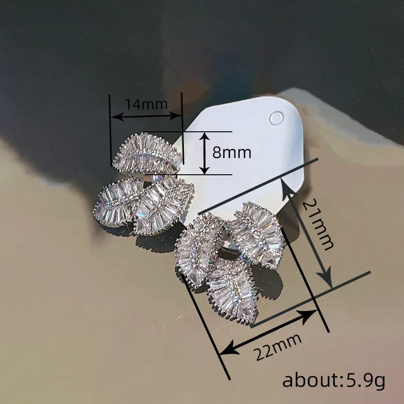 925 Sterling Silver Gorgeous Leaf Pierced Earrings Female Bright Zirconia Jewelry Engagement Party Fashion Chic Accessories