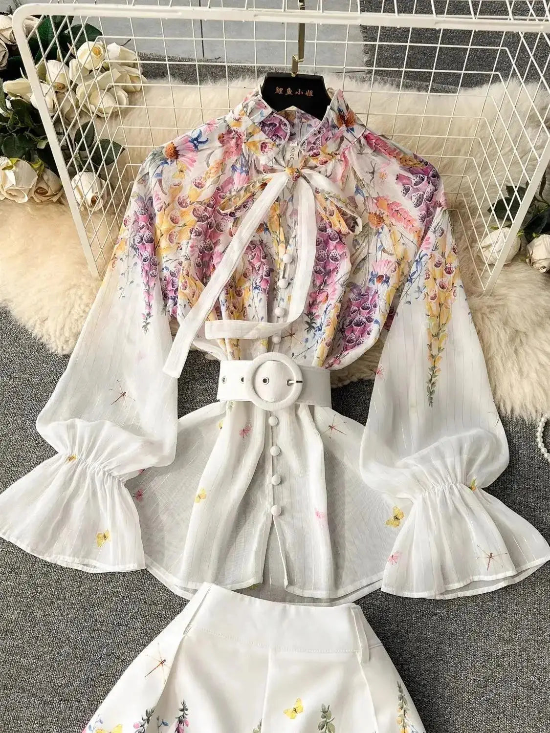 Women's Outfits Bright Silk Chiffon Shirt Blouse Top + Belt Shorts Two Piece Sets Summer Holidays Lavender Flower Shorts Suit
