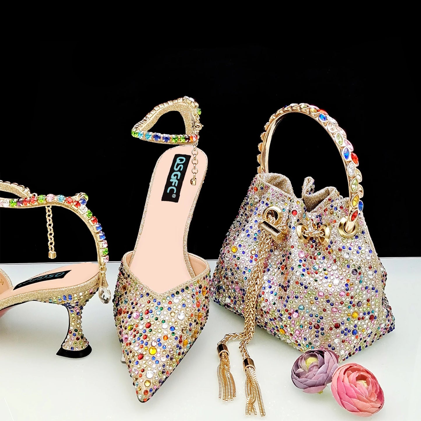 QSGFC Nigerian Popular Pointed Shoes And Bag Handle Soft Small Bag Anklet Design Mid-Heel Women's Shoes