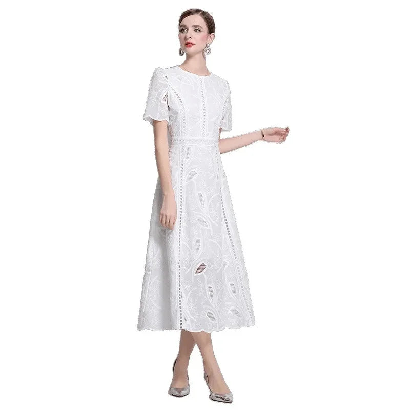 Elegant Lace Sleeve Midi Dress Women's round Neck Gored Skirt Short Sleeve Slimming Summer New Style Vintage High-End Feeling