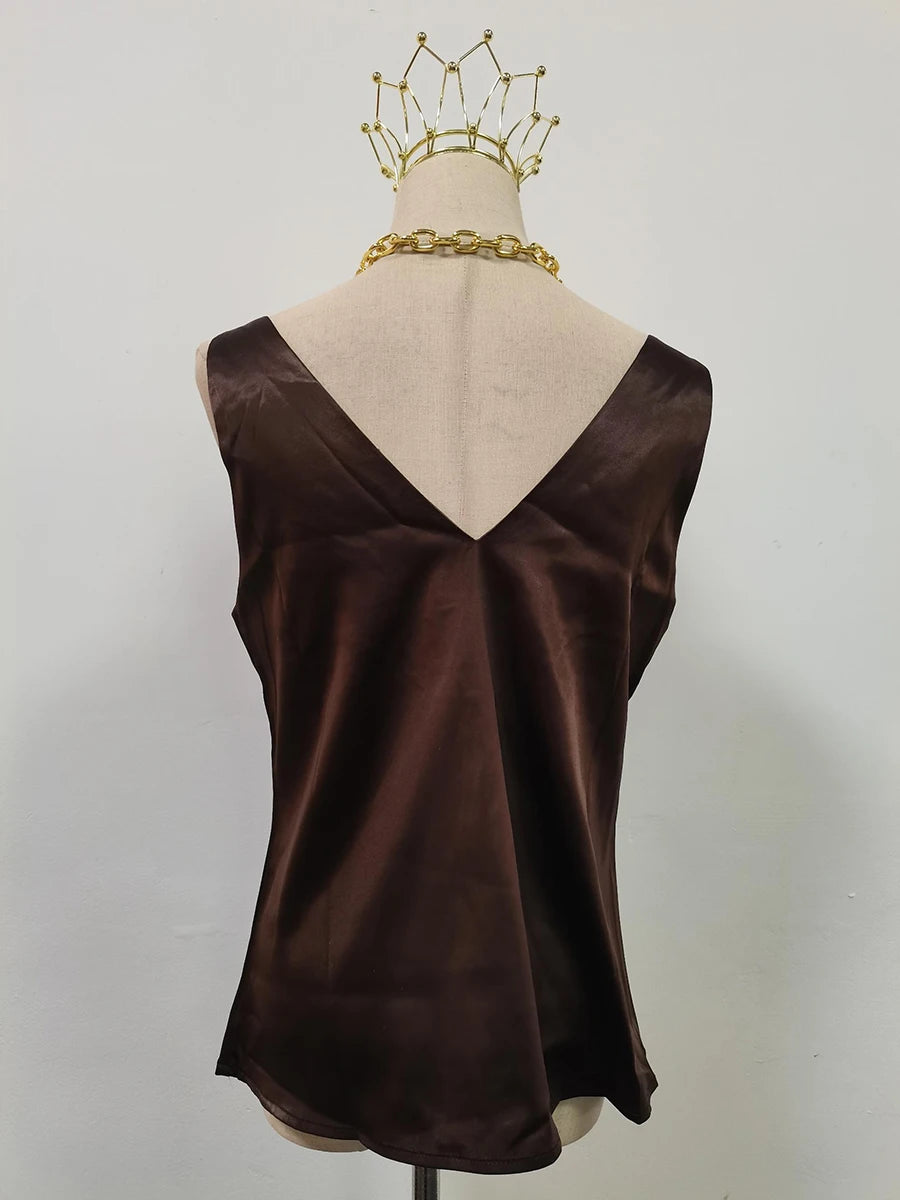 VGH Solid Color Spliced Metal Chain Basics Vest for Women V Neck Sleeveless American Streerwear Tank Tops Female Fashion Style