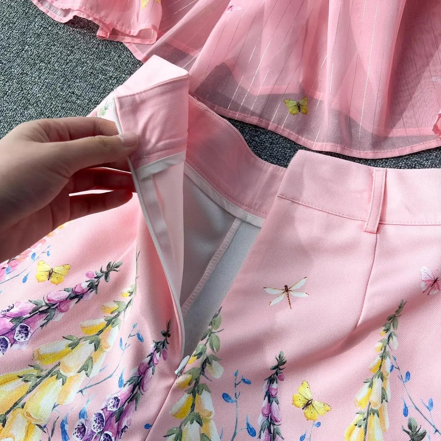 Women's Outfits Bright Silk Chiffon Shirt Blouse Top + Belt Shorts Two Piece Sets Summer Holidays Lavender Flower Shorts Suit