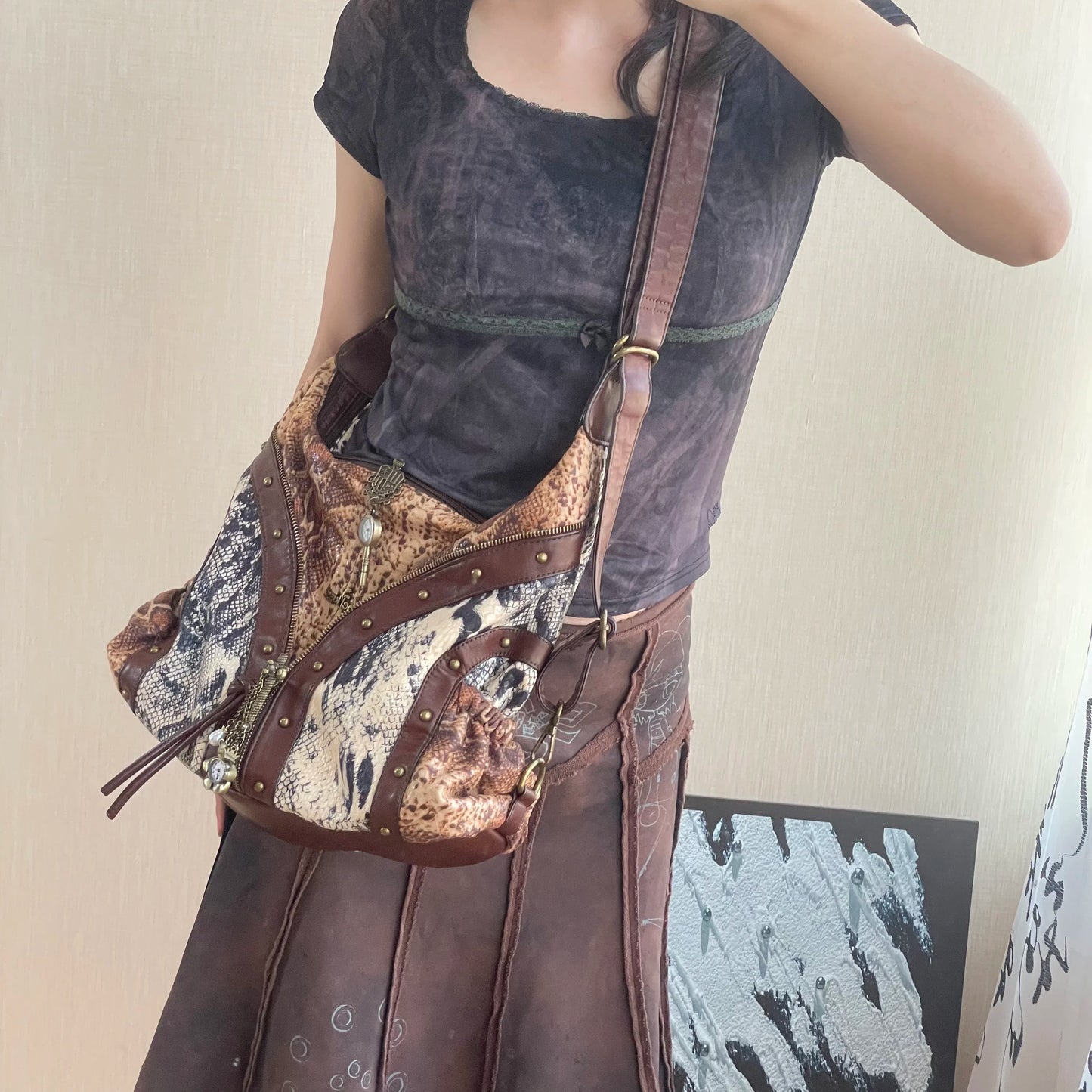 Original Design Retro Rivet Leopard Print Punk Backpack Commuter Large Capacity Tote Crossbody Bags for Women Hot Selling