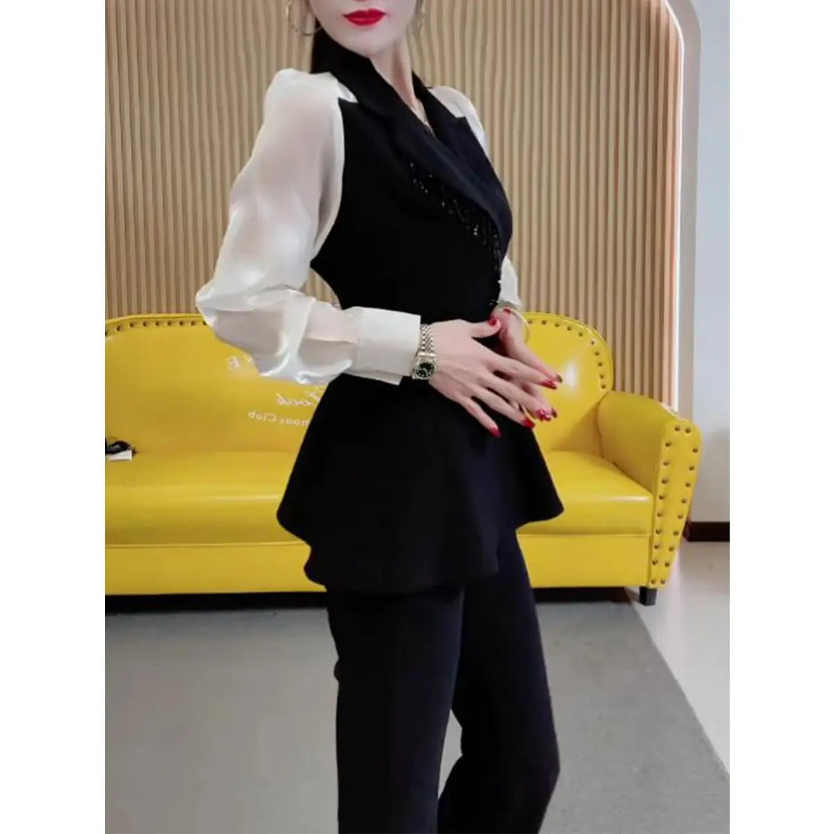 Spring 2025 New Fashion Foreign Style Suit Femininity Skinny Splicing Bubble Sleeve Top Pants Two-piece Set Lady Summer Suits