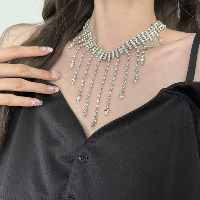 Luxury Crystal Exaggerated Water Droplet Tassel Necklace Women's Fashion Collarbone Chain