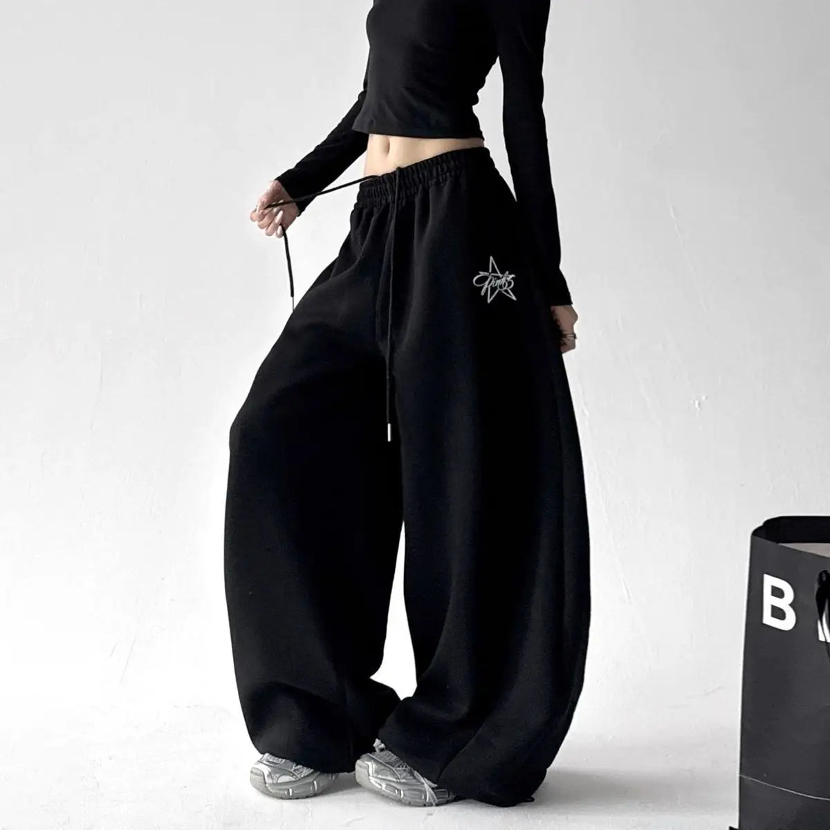 Comfortable Loose Fit Cotton Blend Sweatpants For Women