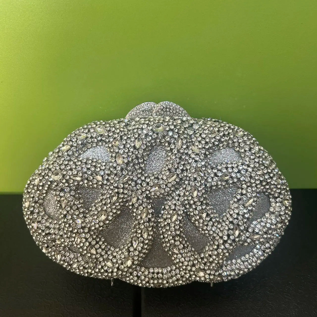 Lady Hot pink/Green/Silver Rhinestone Bags Luxury Fashion Female Diamond Crystal Clutch Elegant Gold Metal Wedding Dinner Purses