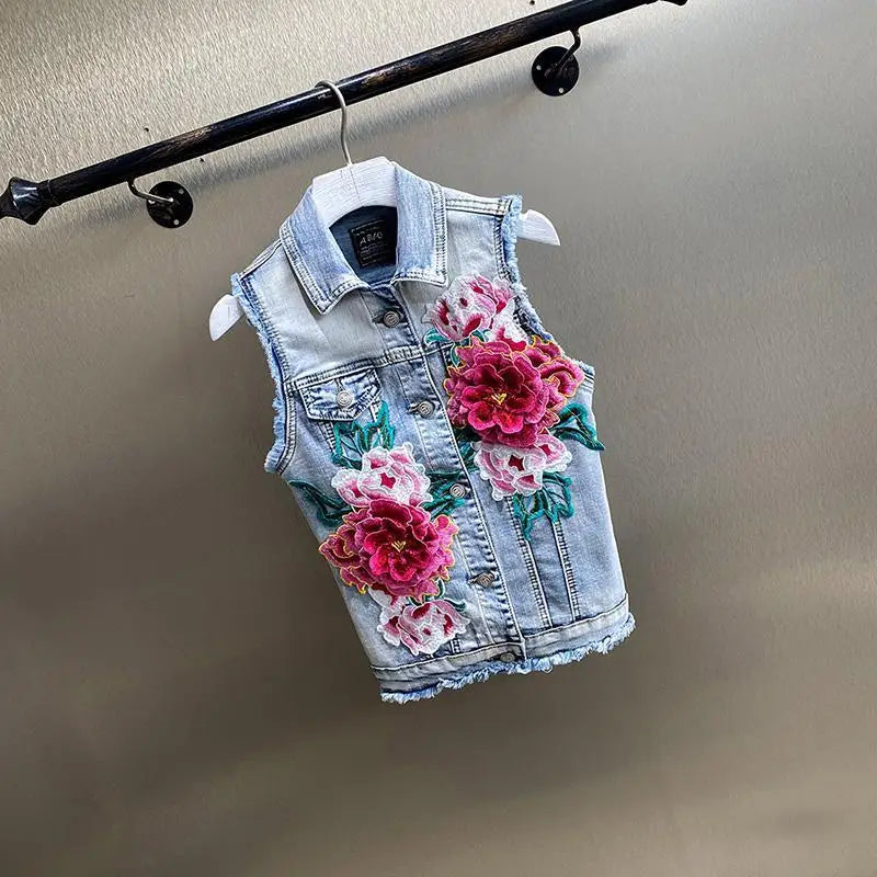 2025 Denim Vest Women's Coat New Heavy Industry Three-dimensional Embroidery Flower Shoulder Slim Fitting Vest
