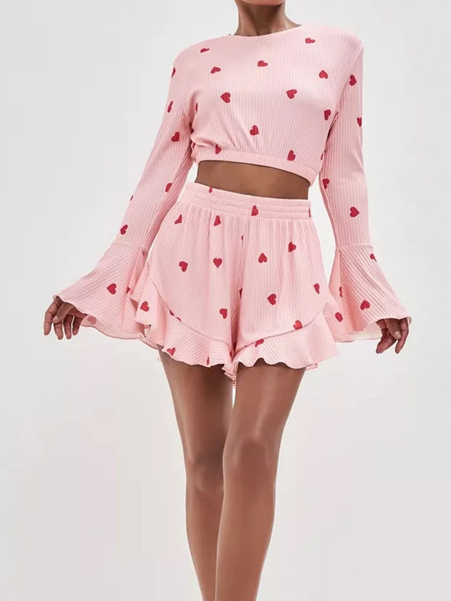 Women 2 Piece Pajamas Set Valentine's Day Heart Print Crop Long Sleeve Tops and Elastic Ruffled Shorts for Loungewear Sleepwear