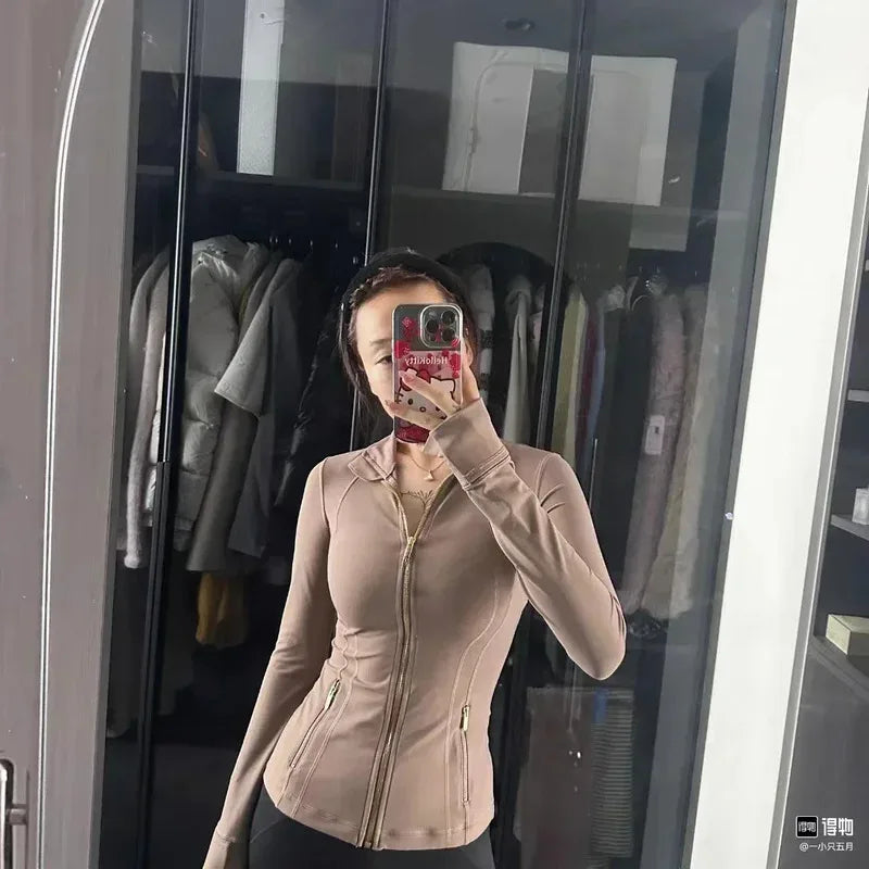2025 Women's Fitness Jacket Long Sleeve Zip Up High Elastic Yoga Running Top with Pockets for Gym Workout Athletic Wear