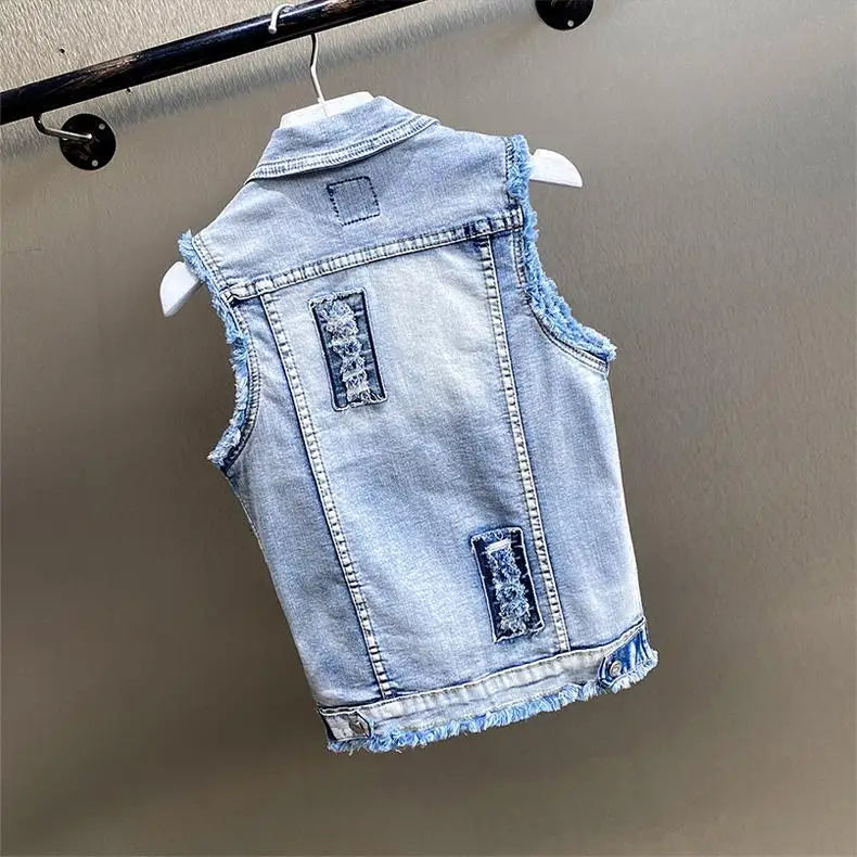 2025 Denim Vest Women's Coat New Heavy Industry Three-dimensional Embroidery Flower Shoulder Slim Fitting Vest