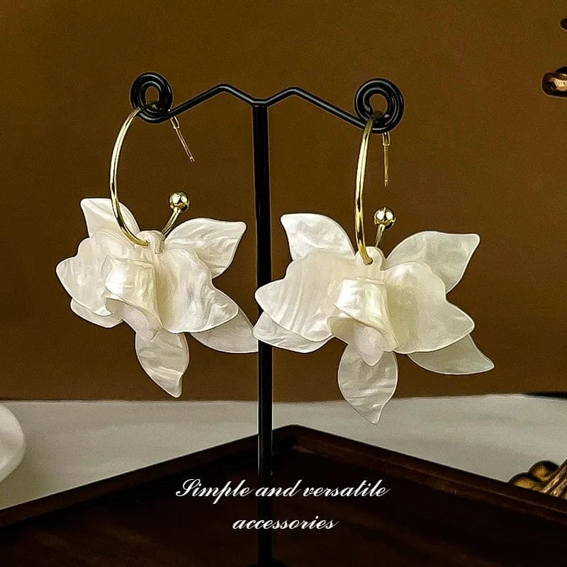 French Retro Luxury Acrylic Flower Earrings