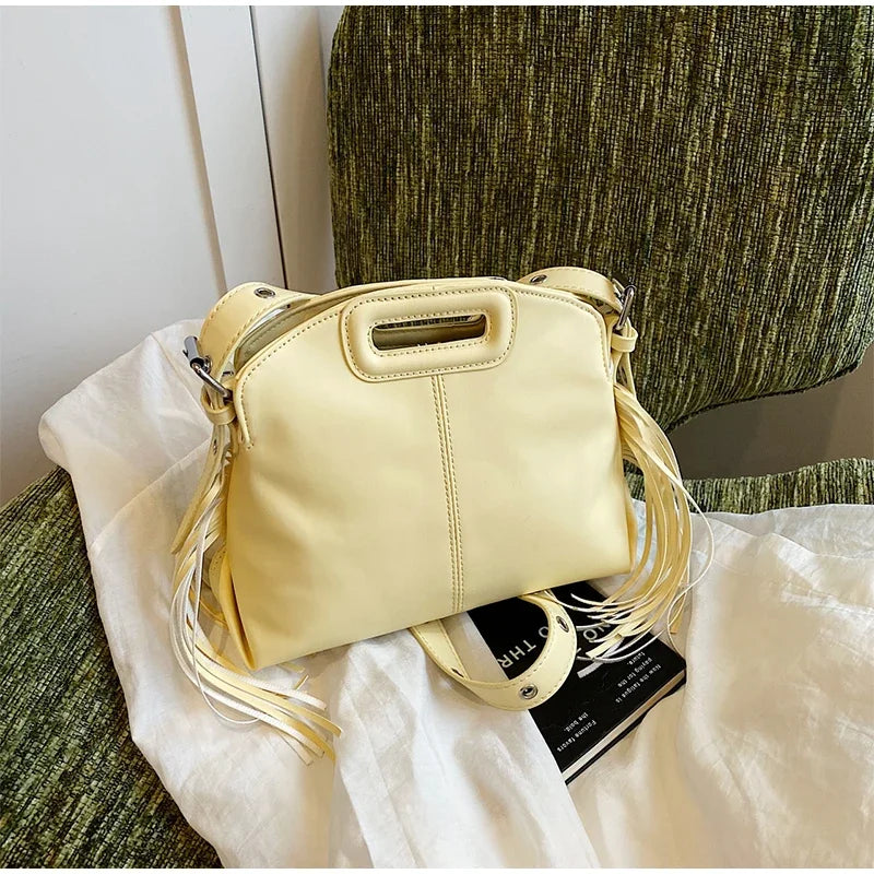 Luxury Tassel Lady Clutch With Adjust Shoulder Strap Large Capacity Shoulder Crossbody Bag Korean Fashion Versatile Dumpling Bag