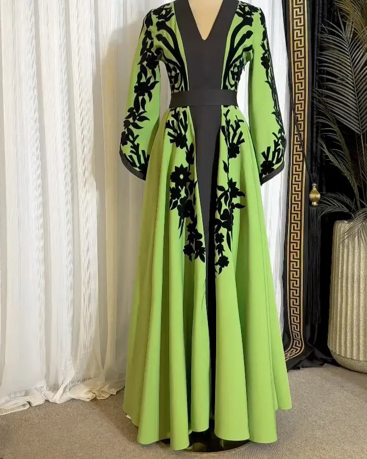 2025 New Spring Summer Muslim Robe Dress Fashion Flared Sleeves V-Neck Appliques Party Evening Maxi Dresses For Women