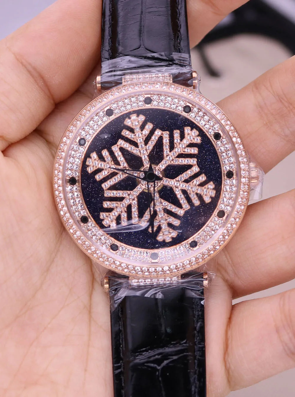 Luxury Davena Spin Snow Flower Women's Watch Japan Mov't Crystal Lady Hours Fine Fashion Real Leather Bracelet Girl's Gift Box