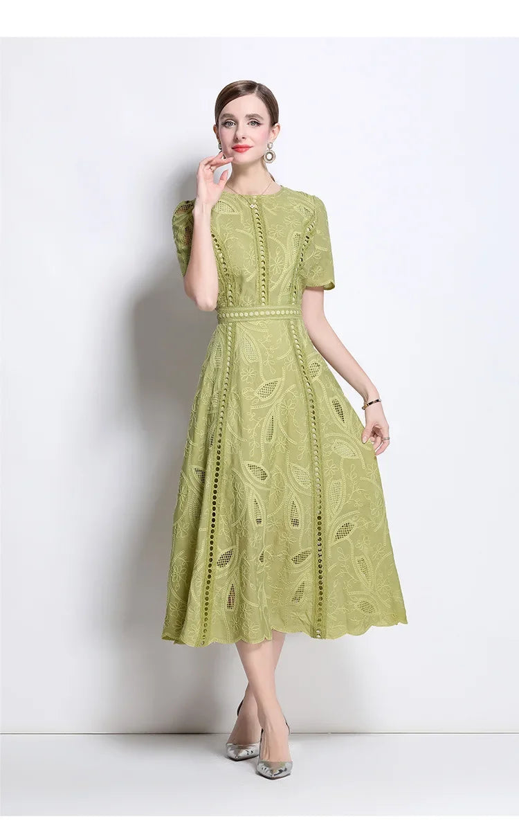 Elegant Lace Sleeve Midi Dress Women's round Neck Gored Skirt Short Sleeve Slimming Summer New Style Vintage High-End Feeling