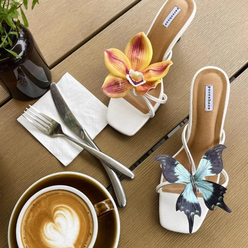 1 Pair Of Simulated Butterfly Decoration Fashion Cute Design Sweet Fresh Literary Ladies Flower Hole Shoes Sandals Accessories