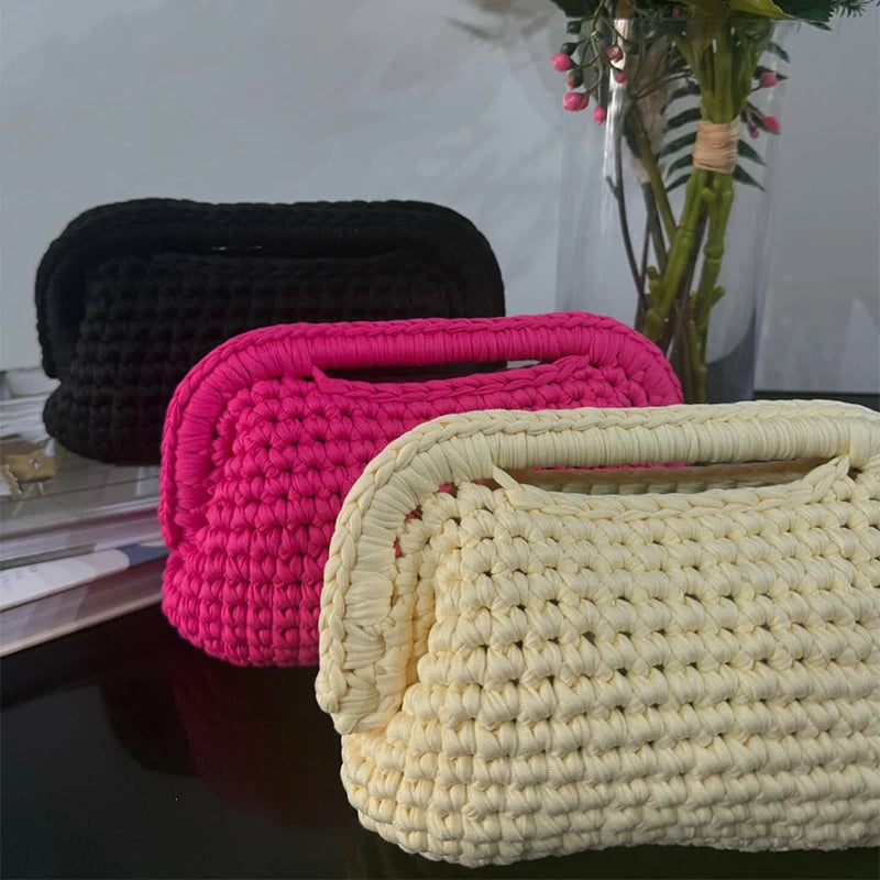 Fashion High-end Clutch Bag Hand-crocheted Clip Bag Simple Versatile Chain Cloud Bag New Leisure Travel Women's Underarm Bag