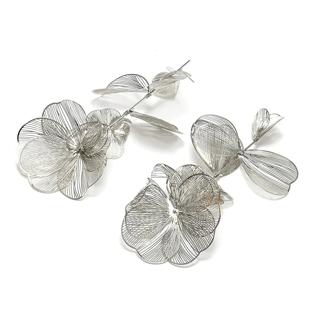 Elegant Flower Earrings Metal Hollow Petal Piercing Earrings Wholesale Popular Women's Accessories Trendy Drop Earrings Jewelry