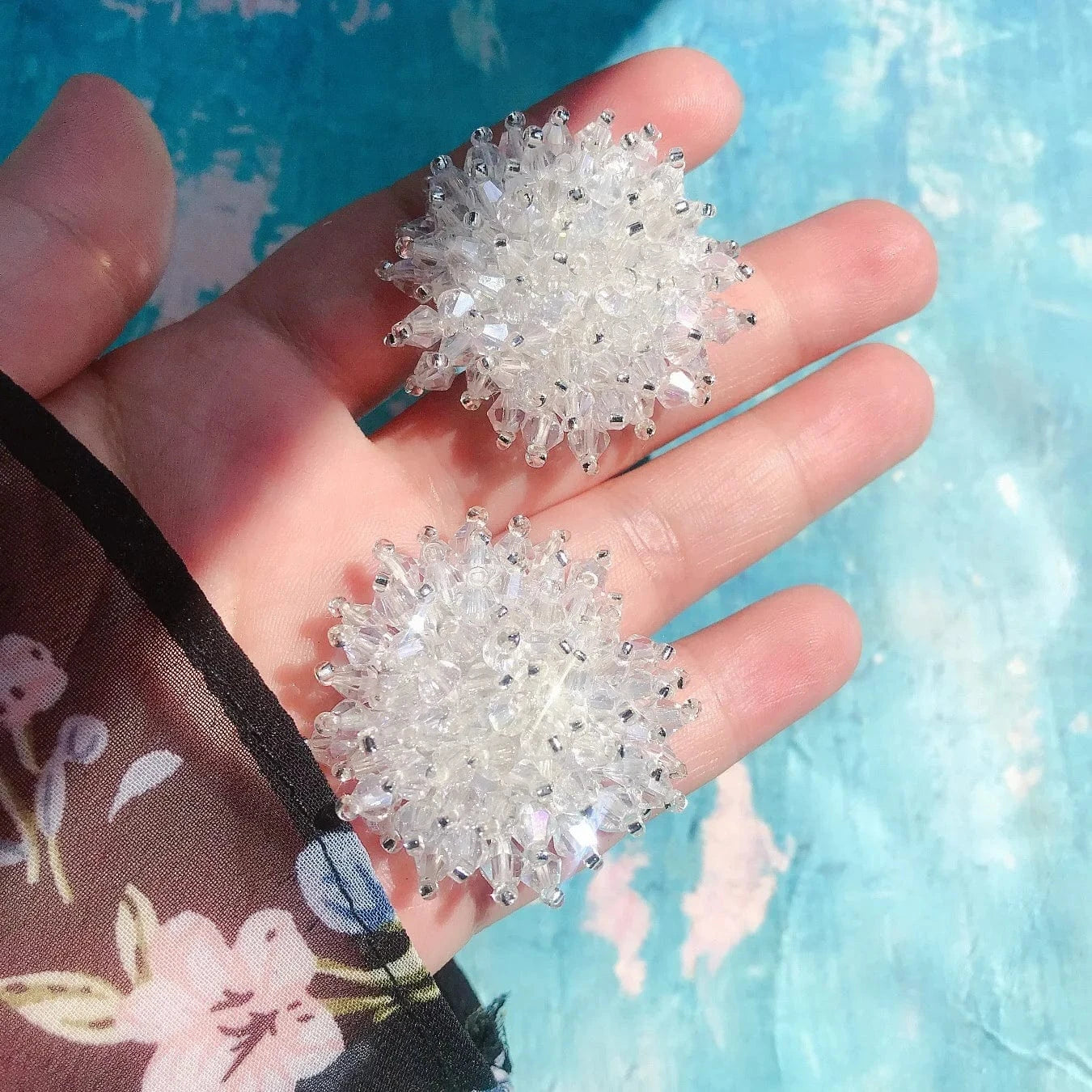 Summer Flower Earrings Hand-made Pearl Beaded Korean Fashion Shiny Crystal Earrings Sweet