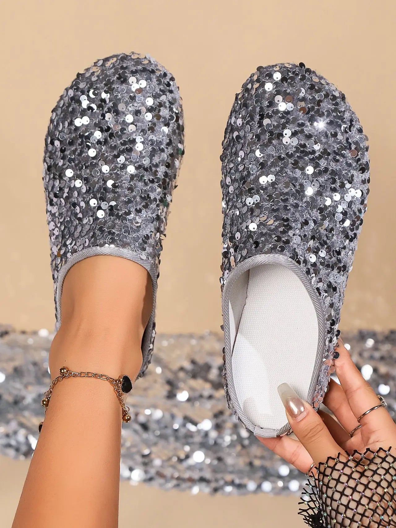 2025 Fashion new casual baotong glitter casual wear light solid color round head flat shoes
