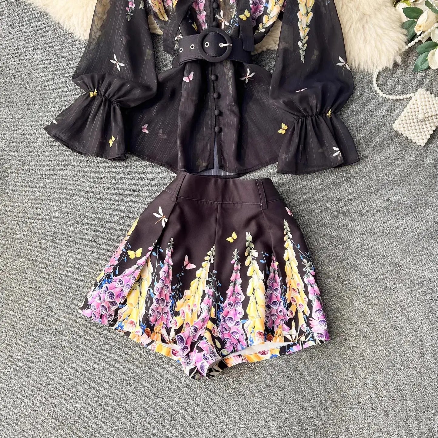 Women's Outfits Bright Silk Chiffon Shirt Blouse Top + Belt Shorts Two Piece Sets Summer Holidays Lavender Flower Shorts Suit