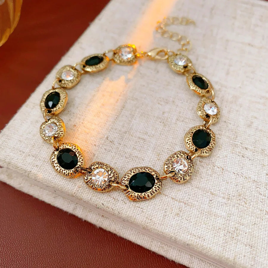 Retro Rhinestone Jewelry Set with Necklace and Earrings for Women