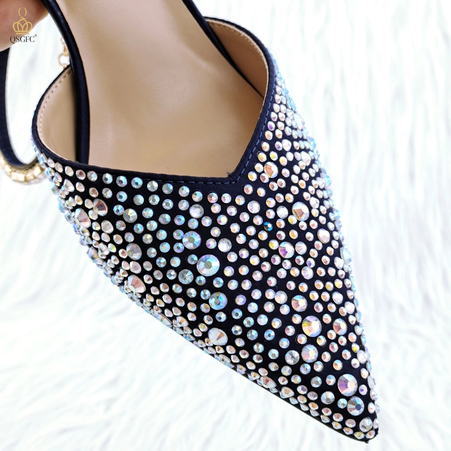 QSGFC Nigerian Popular Pointed Shoes And Bag Handle Soft Small Bag Anklet Design Mid-Heel Women's Shoes