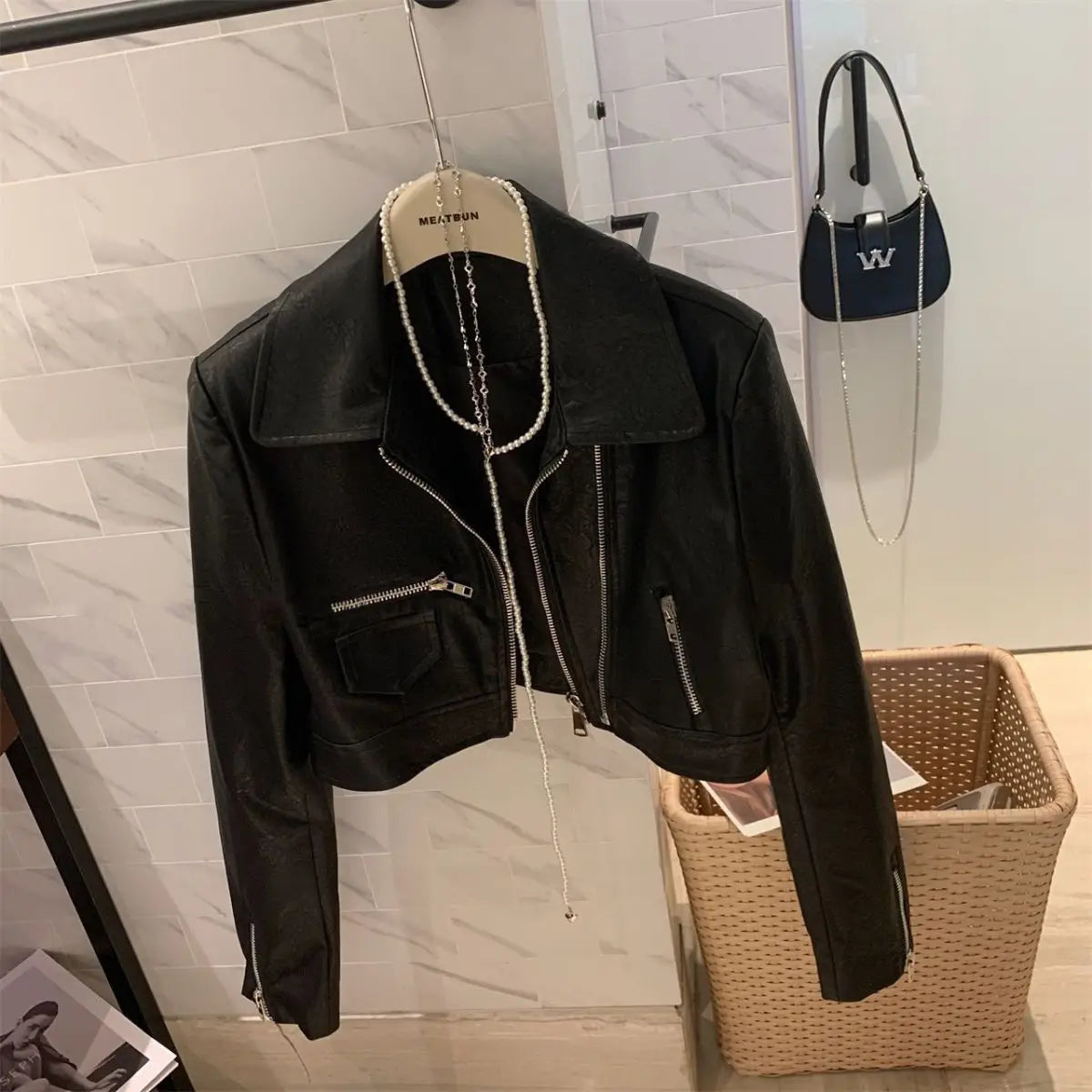 American motorcycle suit leather coat women's autumn new loose Joker double zipper high-grade washed leather short jacket