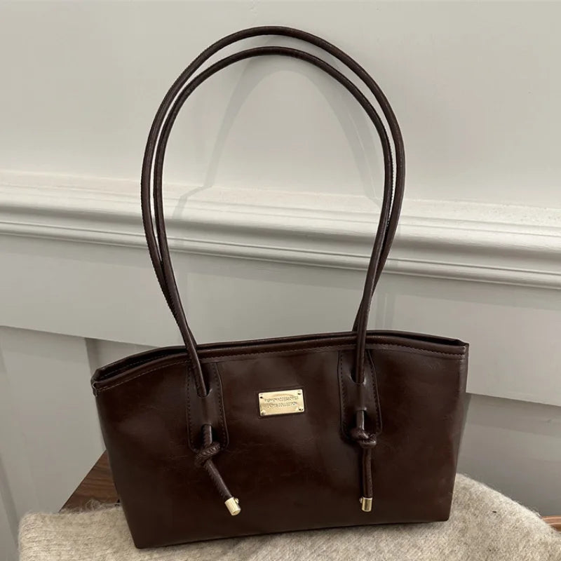 Retro French Women's Shoulder Bag Large Capacity Commuting Versatile Underarm Bag Simple Texture Solid Color Handbag Tote Bag