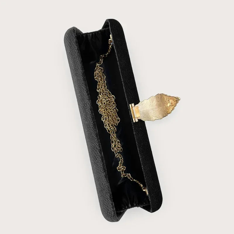 2025 Luxury Velvet Evening Clutch Bag Crystal Leaf Clasp Chain Handheld Purse for Gala Dinners Weddings Cocktail Parties
