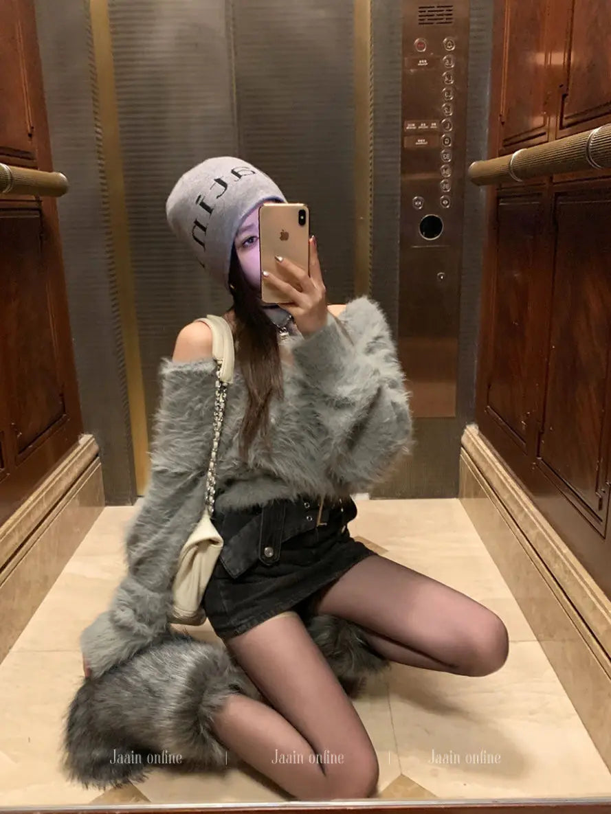 Korean High-end Design Halterneck Off-shoulder Loose Sweater Short Women's Casual Imitation Mink Fur Versatile Spring Summer Top