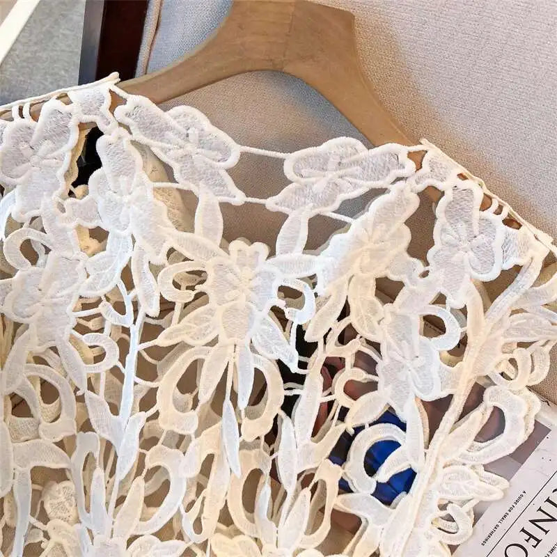 XFPV Solid Color Summer Sunscreen Tops For Women Round Neck Sleeves Hollow Out Design Clothing Female New Fashion 22D1493