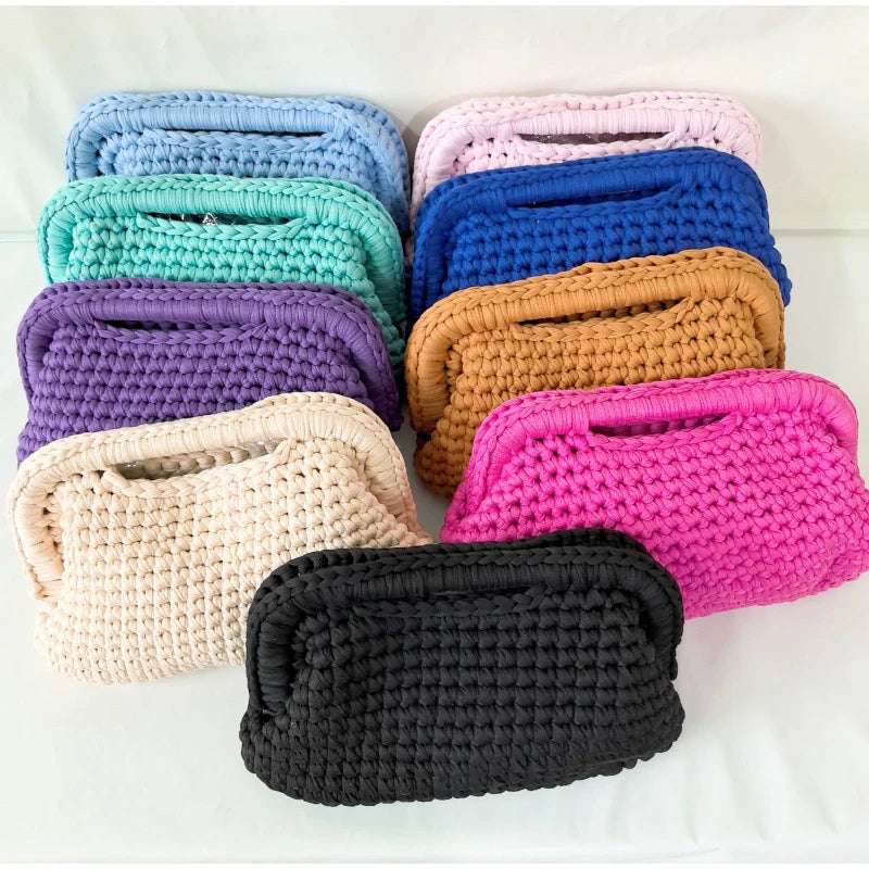 Fashion High-end Clutch Bag Hand-crocheted Clip Bag Simple Versatile Chain Cloud Bag New Leisure Travel Women's Underarm Bag