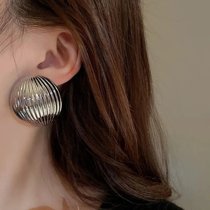 Metal Round Earrings Exaggerated Fashionable Style Geometric Jewelry Wholesale Girl