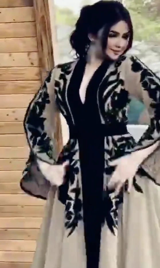 2025 New Spring Summer Muslim Robe Dress Fashion Flared Sleeves V-Neck Appliques Party Evening Maxi Dresses For Women