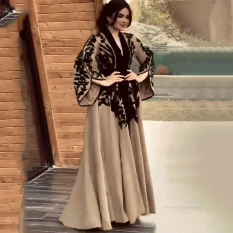 2025 New Spring Summer Muslim Robe Dress Fashion Flared Sleeves V-Neck Appliques Party Evening Maxi Dresses For Women