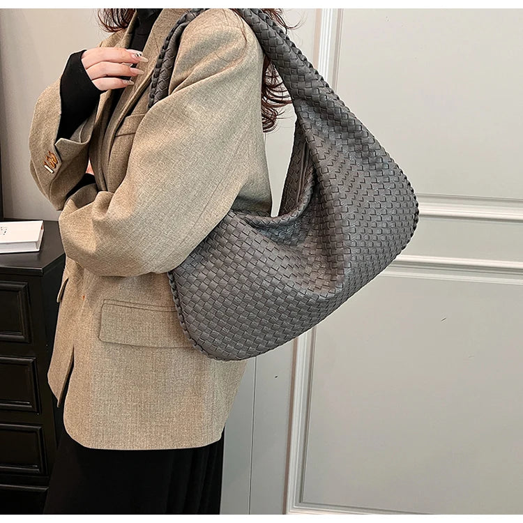 Designer Brand Hand Carry Large Capacity Women's New Fashion Dumpling Bag Casual Shoulder Bags for Women Hot Selling